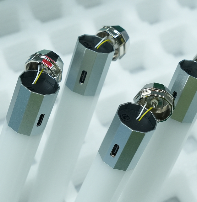 Litsaber assembly — CNC end caps